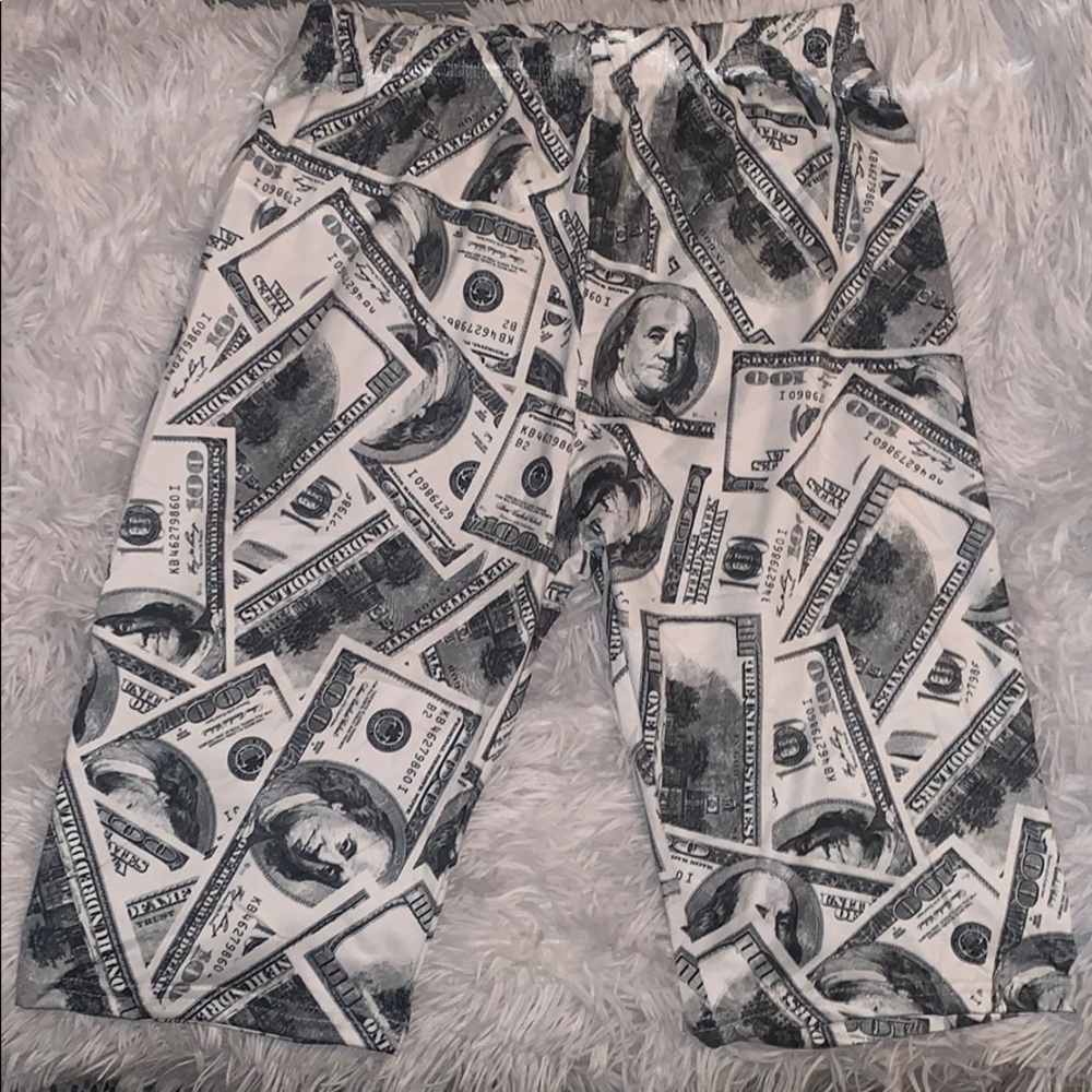 Money biker shorts